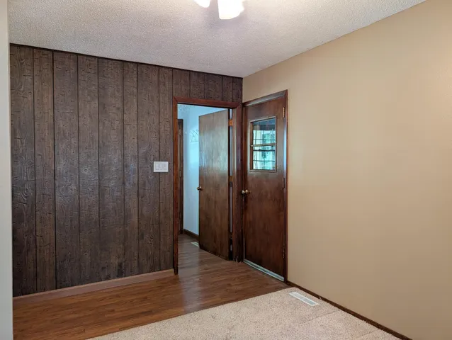 $179,900 | 121 West Rowena Street, Ivanhoe, MN 56142