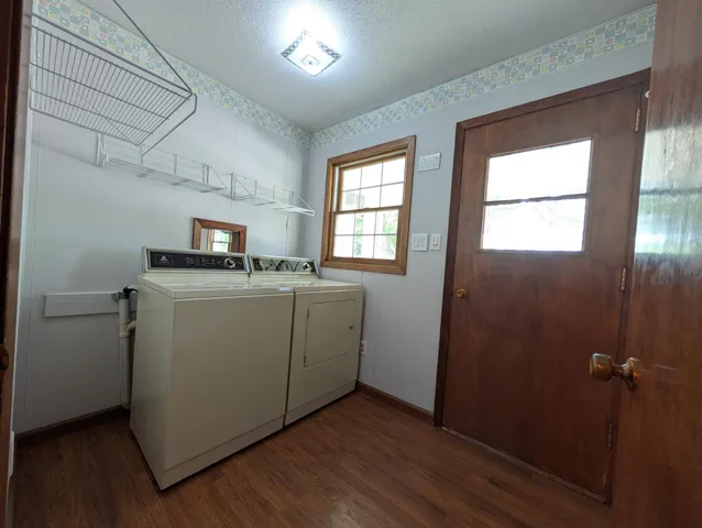 $179,900 | 121 West Rowena Street, Ivanhoe, MN 56142