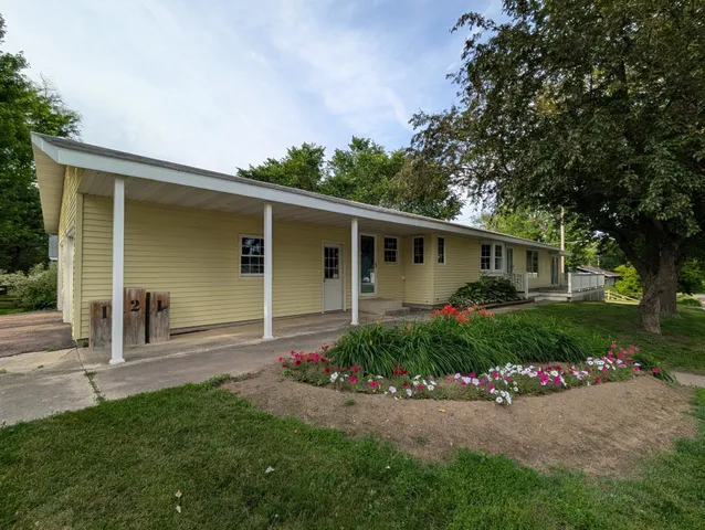 $179,900 | 121 West Rowena Street, Ivanhoe, MN 56142