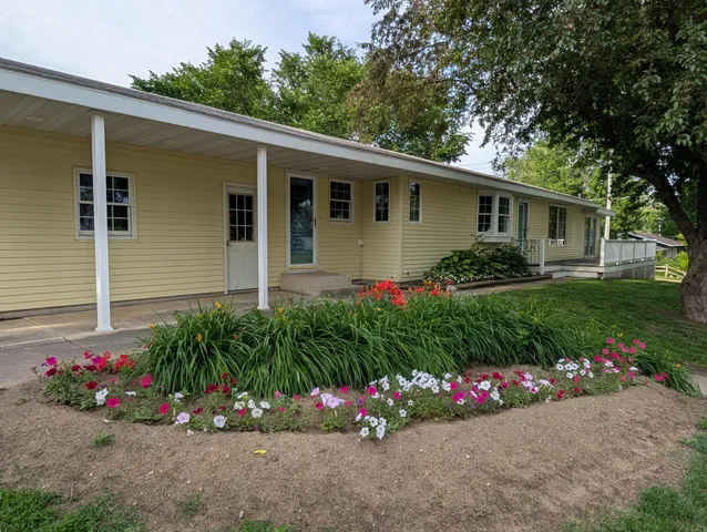 $179,900 | 121 West Rowena Street, Ivanhoe, MN 56142