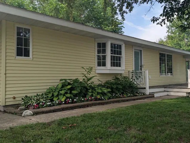 $179,900 | 121 West Rowena Street, Ivanhoe, MN 56142