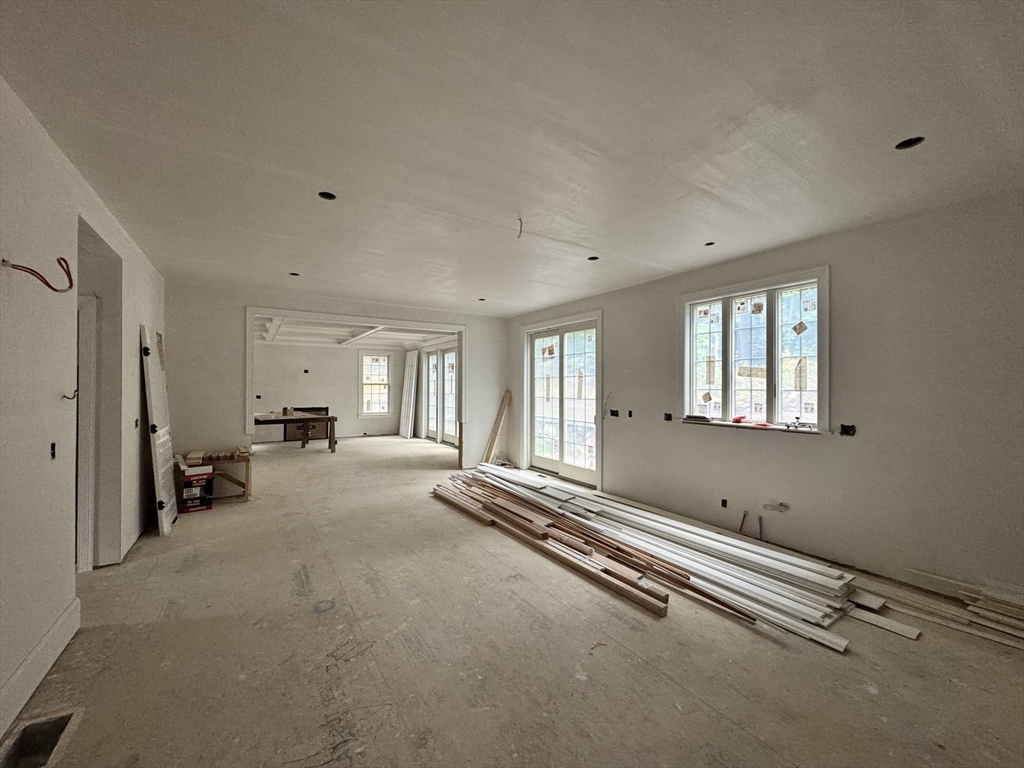 20 Shuttleworth Dedham, MA 02026 - Photo 5 of 36