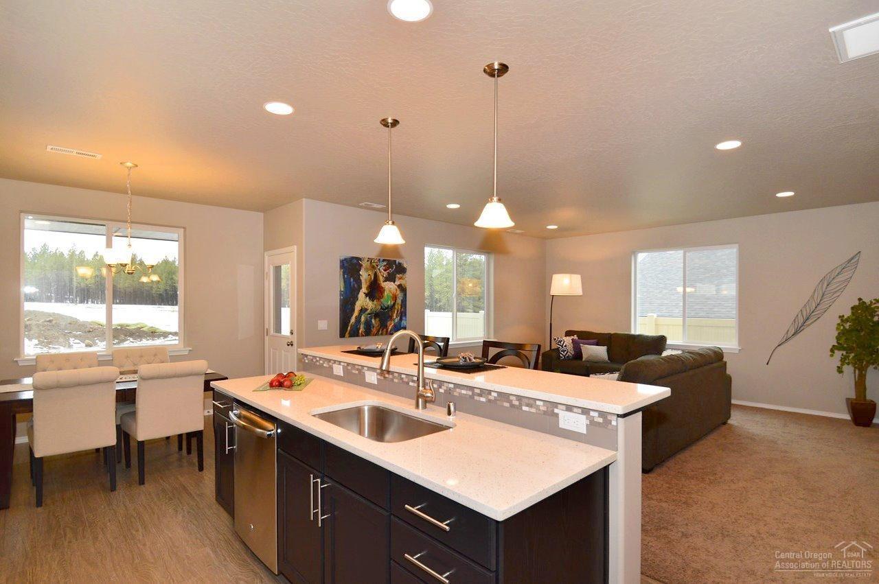 61816 Southeast Rolo Court Bend, OR 97702 - Photo 18 of 20 Home will be similar to photo/rendering