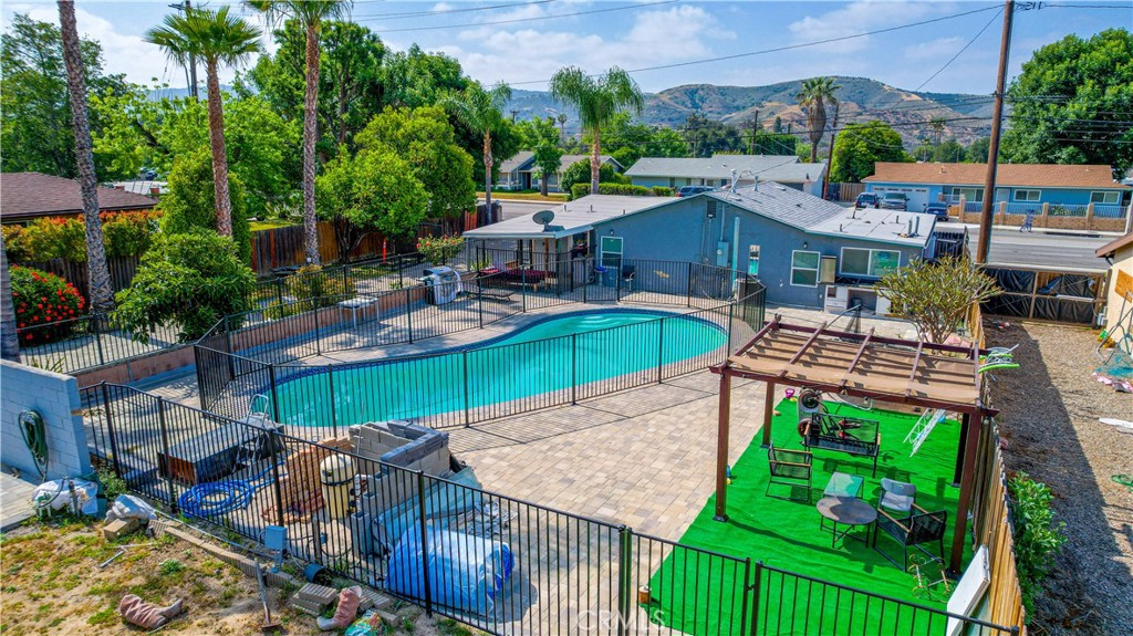 4759 Cochran Street Simi Valley, CA 93063 - Photo 34 of 71 an outdoor space with seating area and garden