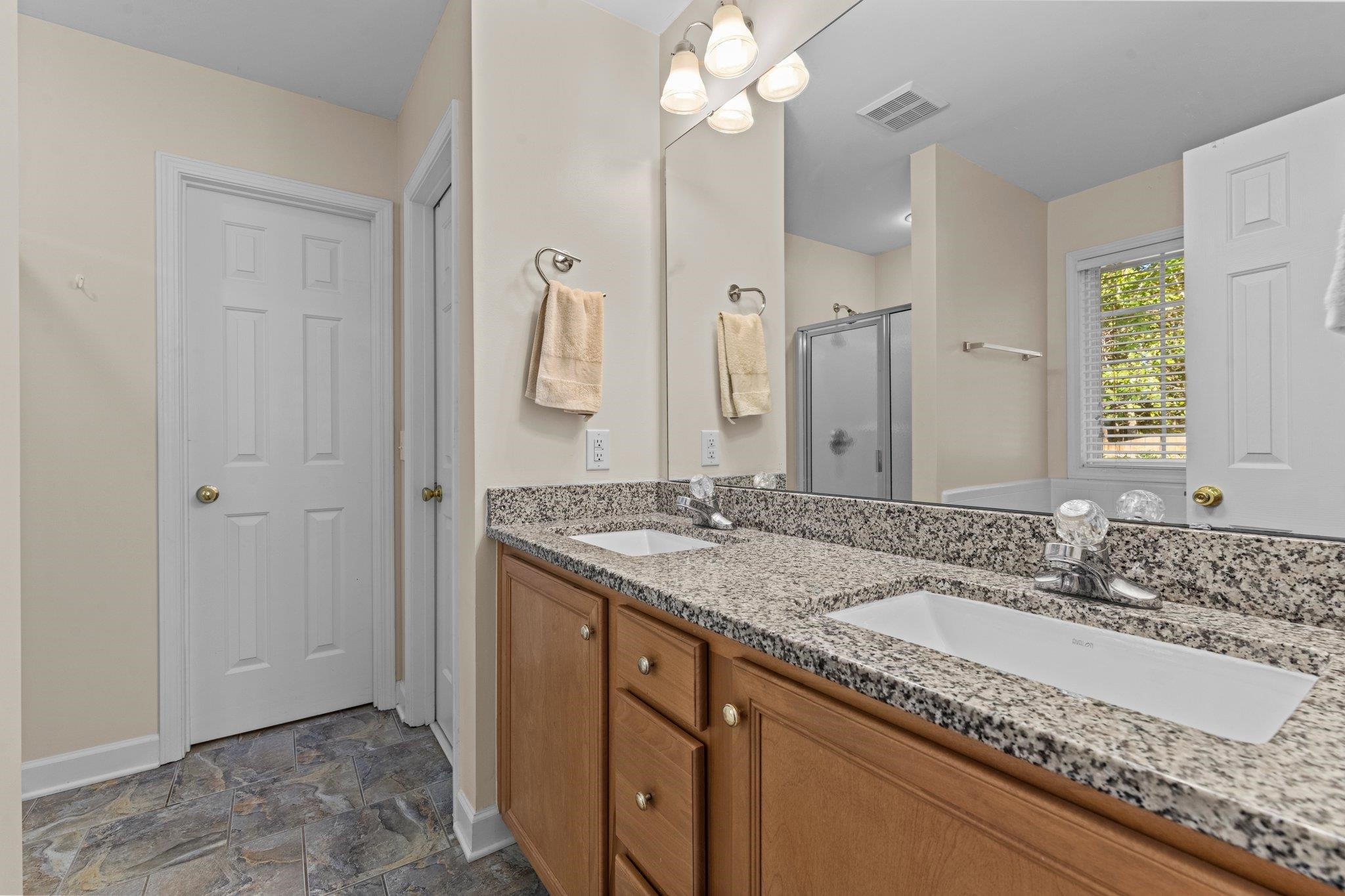 1405 Lynn Road Raleigh, NC 27612 - Photo 16 of 33 Photo 16