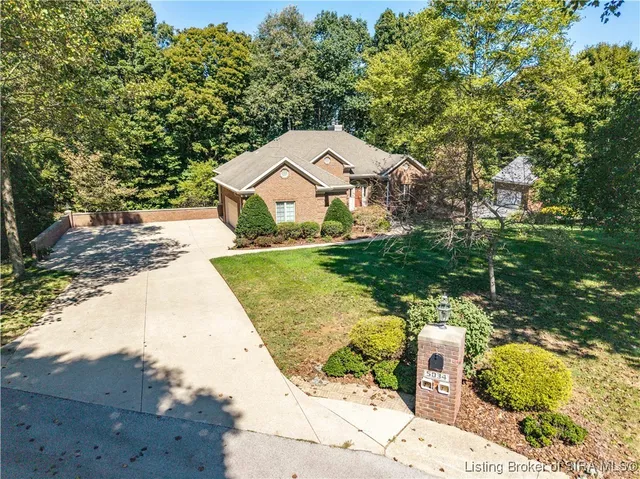 $625,000 | 5034 Bent Creek Drive, Floyds Knobs, IN 47119
