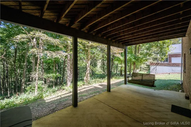 $625,000 | 5034 Bent Creek Drive, Floyds Knobs, IN 47119