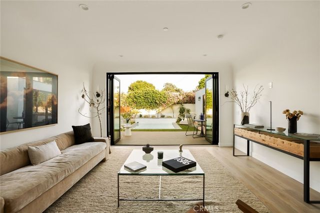 $1,625,000 | 2334 Glover Place, Los Angeles, CA 90031