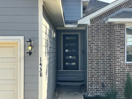 $305,000 | 1438 East Waco Avenue, Dallas, TX 75216