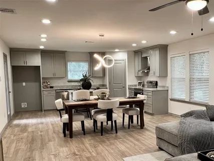 $305,000 | 1438 East Waco Avenue, Dallas, TX 75216