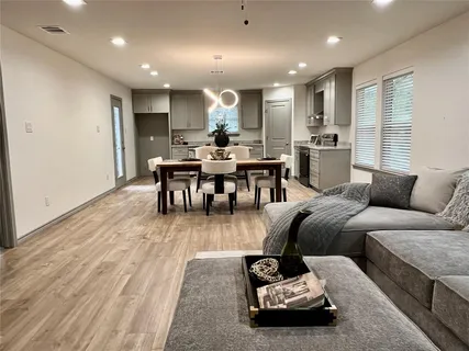 $305,000 | 1438 East Waco Avenue, Dallas, TX 75216