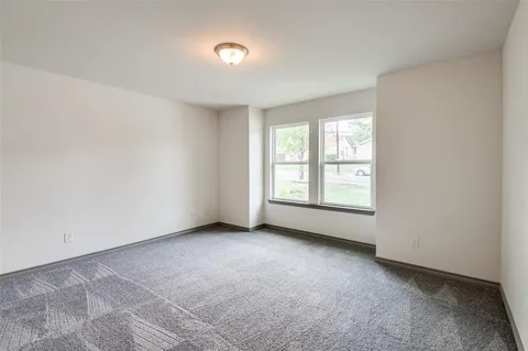 $305,000 | 1438 East Waco Avenue, Dallas, TX 75216