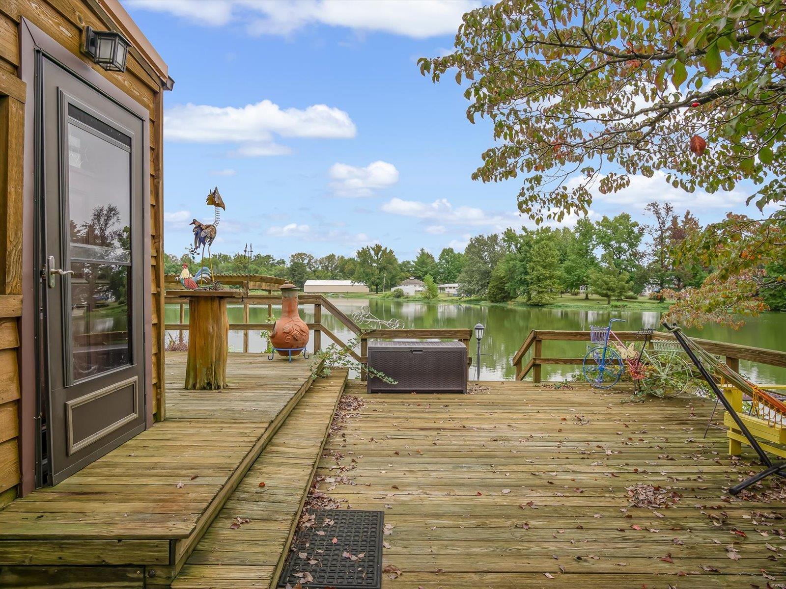 38 Roundhouse Road Sparta, IL 62286 - Photo 2 of 23