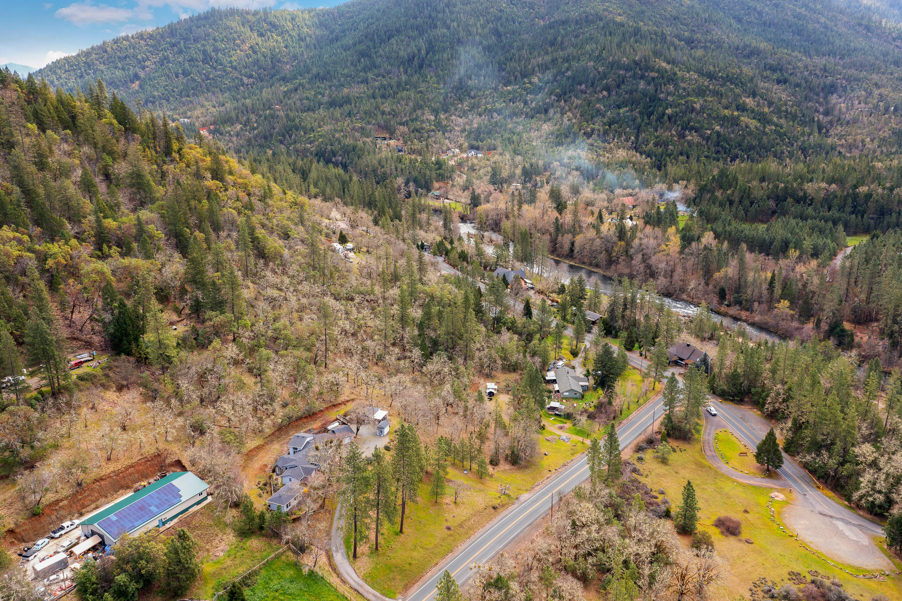 201 Keen Road Grants Pass, OR 97527 - Photo 30 of 33 Drone (2 of 6)