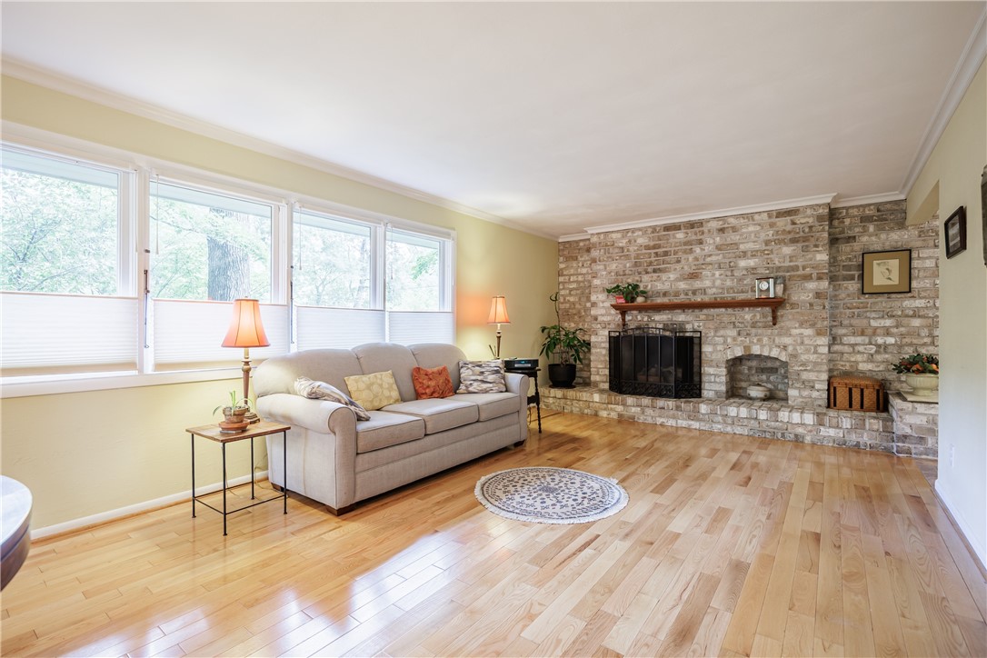 20 Kimberly Road Pittsford, NY 14534 - Photo 12 of 45 Gallery Image 12