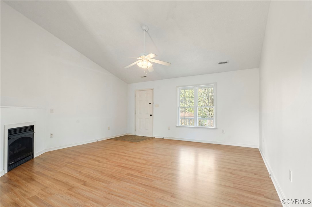 3230 Meadow Road Sandston, VA 23150 - Photo 6 of 30 Gallery Image 6