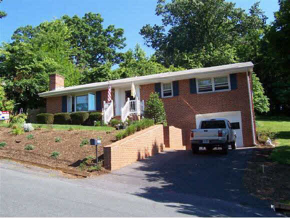 1127 Skymont Road Staunton, VA 24401 - Photo 1 of 6 Gallery Image 1