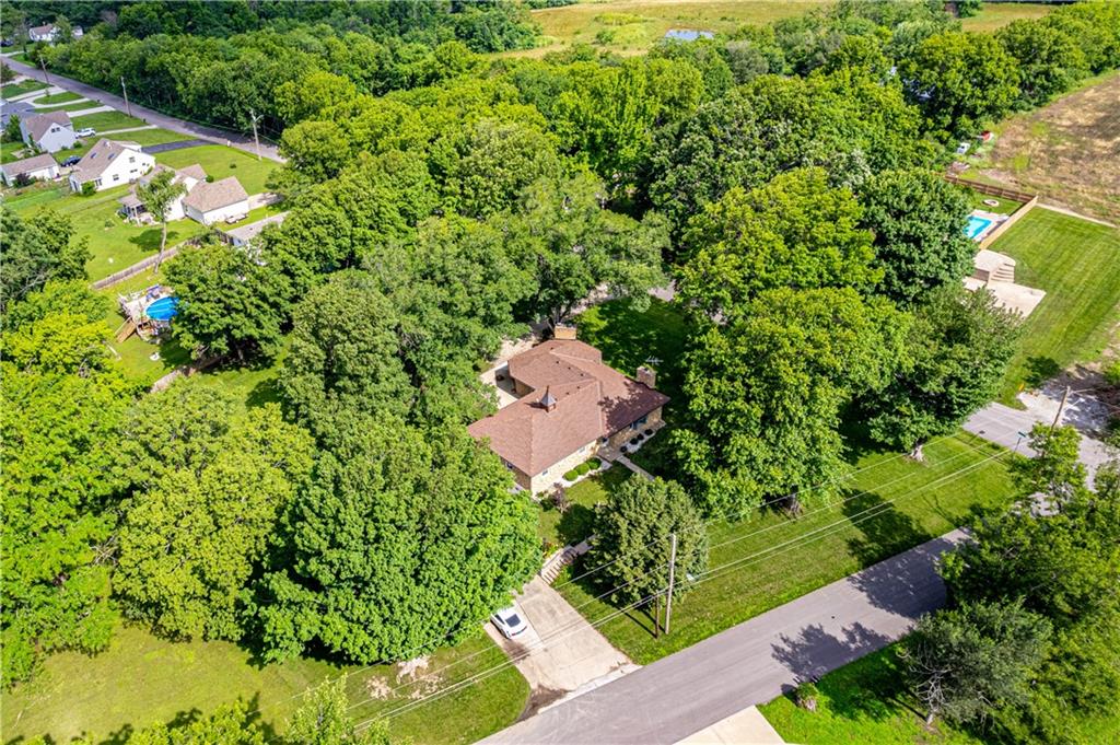700 South Alexander Road Independence, MO 64056 - Photo 1 of 57