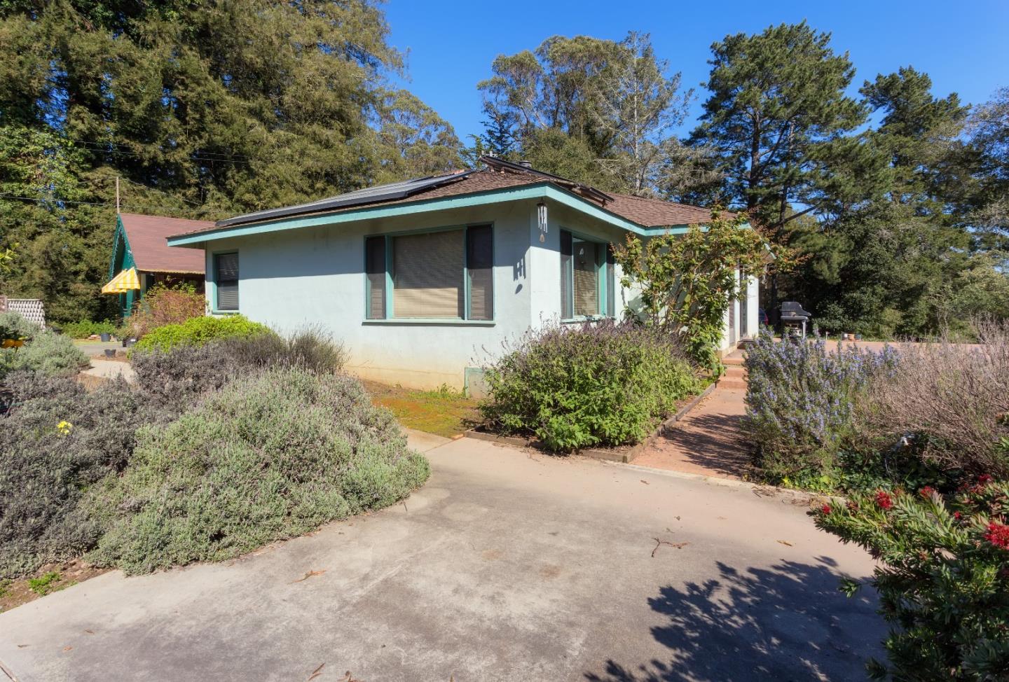 875 Calabasas Road Watsonville, CA 95076 - Photo 13 of 34