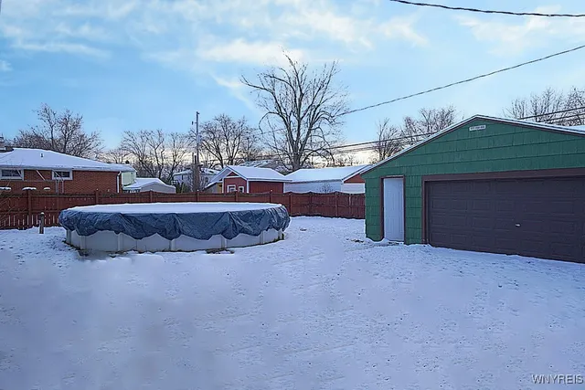 $343,000 | 104 Donna Lea Boulevard, Amherst, NY 14221