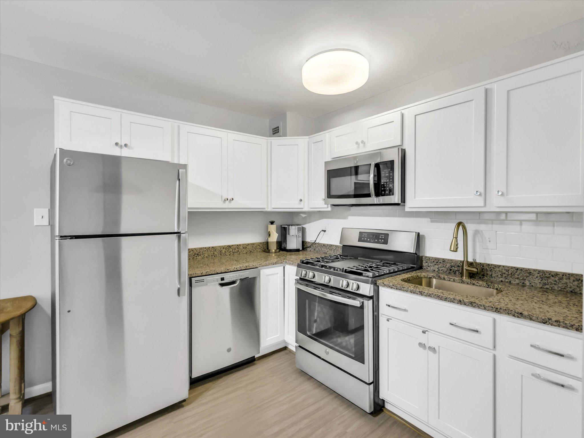 1200 South Arlington Ridge Road, Unit 316 Arlington, VA 22202 - Photo 4 of 9 Gallery Image 4