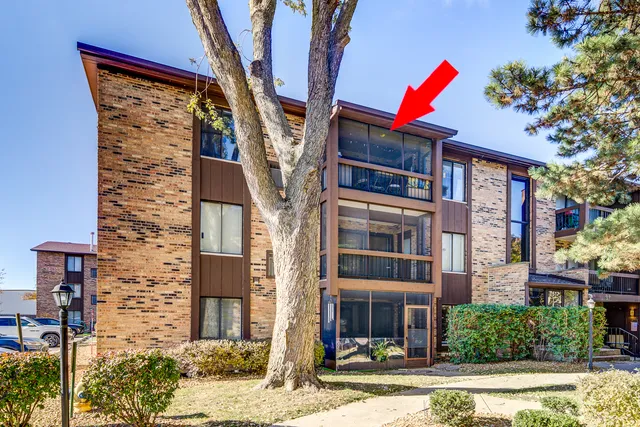 $209,900 | 7517 175th Street, Unit 331, Tinley Park, IL 60477