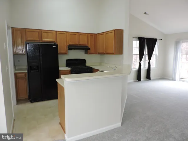 $2,050 | 207 C Fernwood Place, Warrenton, VA 20186