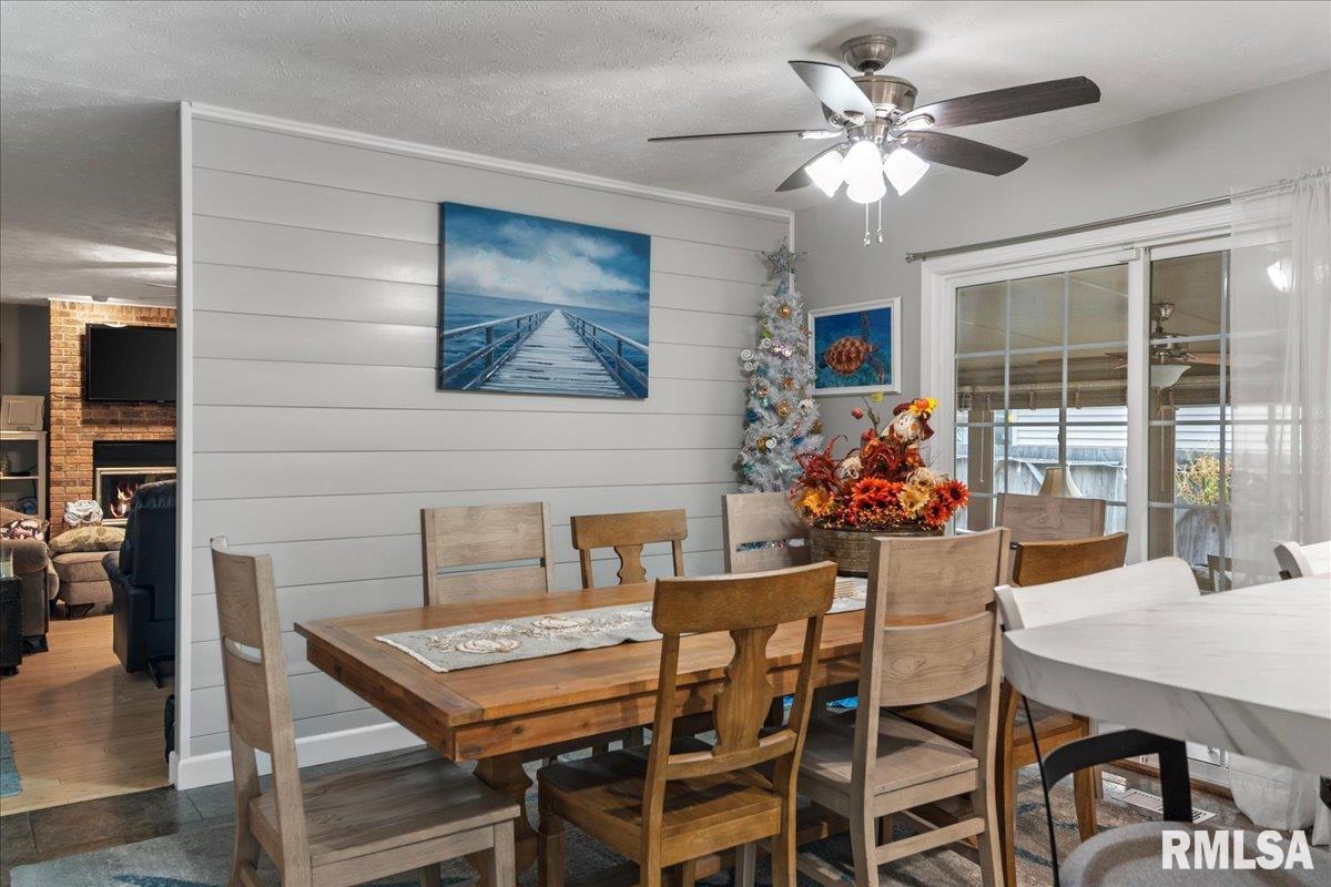 1 Golf Road Springfield, IL 62704 - Photo 14 of 37