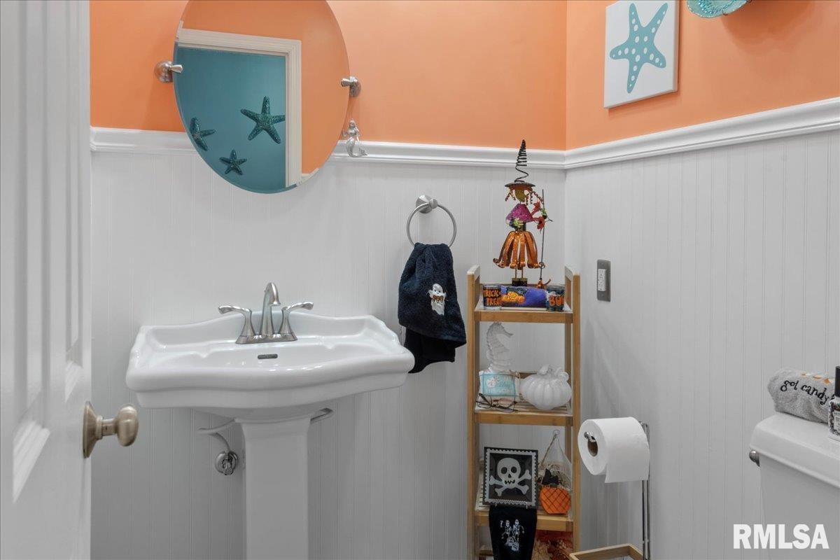 1 Golf Road Springfield, IL 62704 - Photo 23 of 37