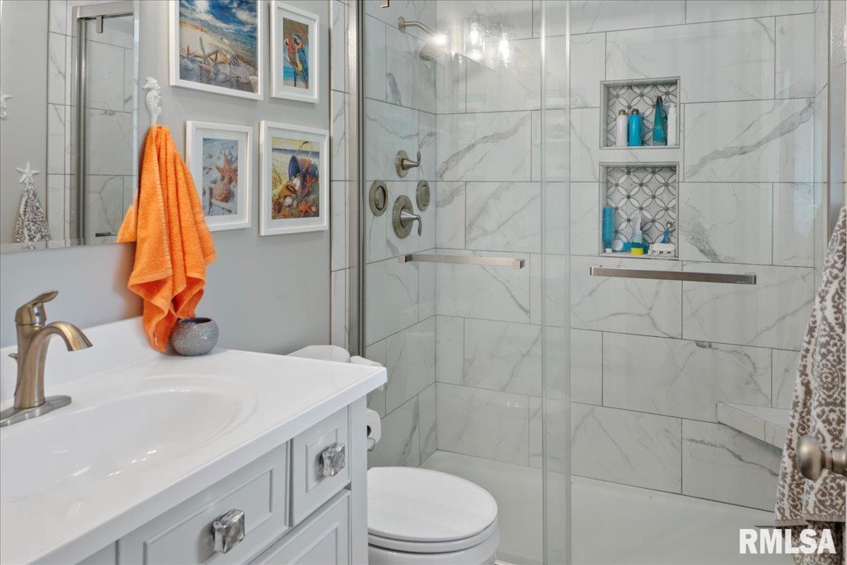 1 Golf Road Springfield, IL 62704 - Photo 28 of 37