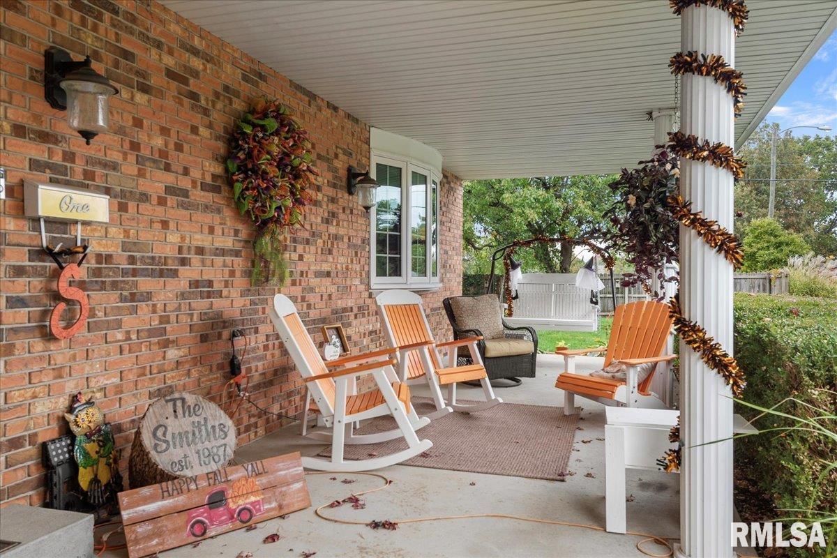 1 Golf Road Springfield, IL 62704 - Photo 3 of 37