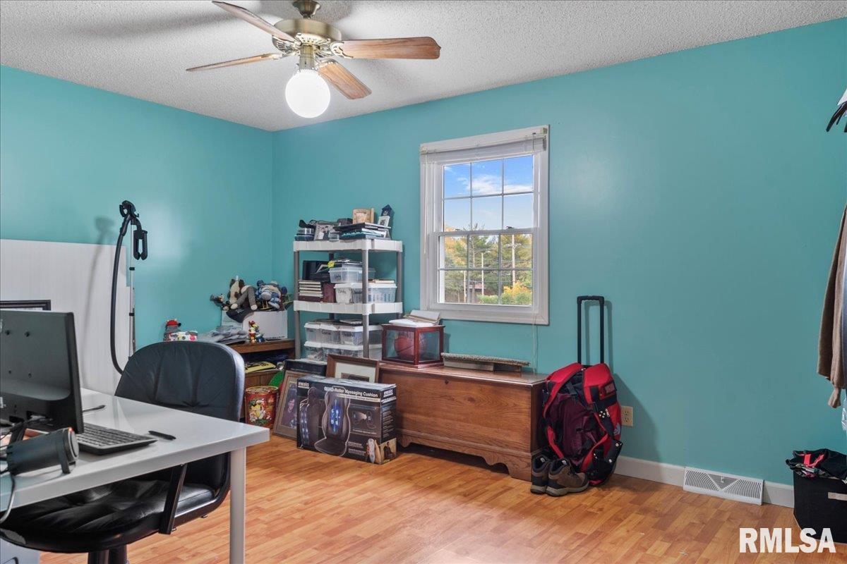 1 Golf Road Springfield, IL 62704 - Photo 31 of 37