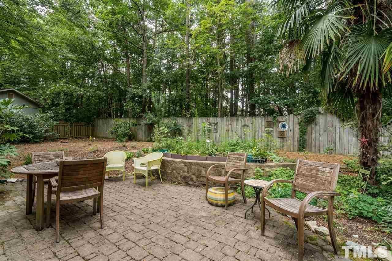 5604 Hawley Court Raleigh, NC 27609 - Photo 3 of 13 Photo #4