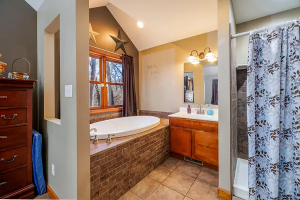 $450,000 | 2538 South 388 West, Morocco, IN 47963