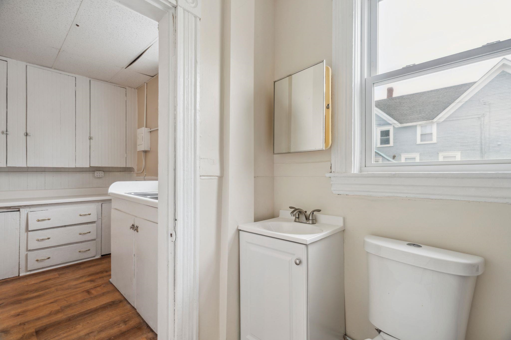 306 Manchester Street, Unit #1 Manchester, NH 03103 - Photo 17 of 24