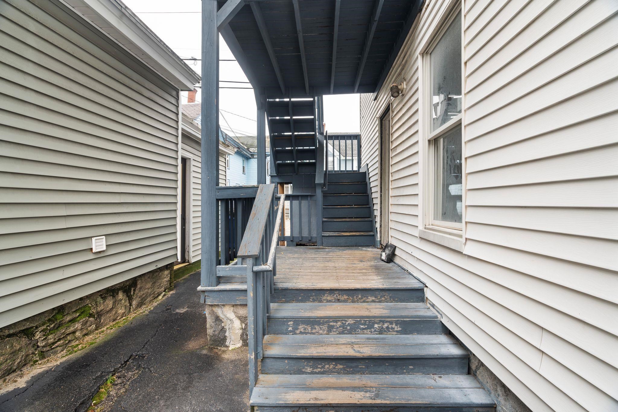 306 Manchester Street, Unit #1 Manchester, NH 03103 - Photo 19 of 24