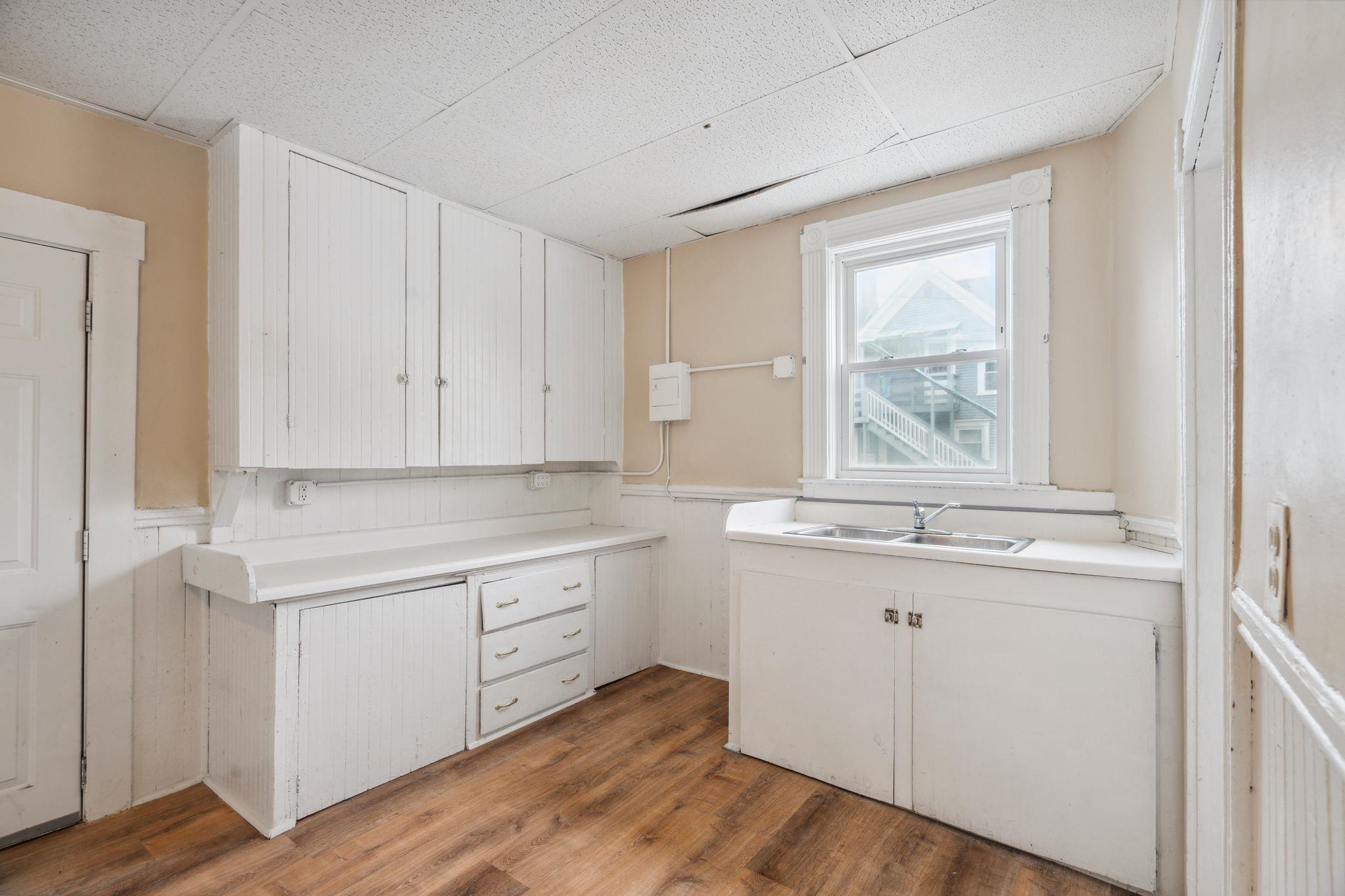 306 Manchester Street, Unit #1 Manchester, NH 03103 - Photo 23 of 24