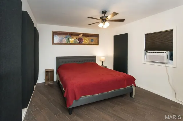 $270,000 | 4731 Holly Hills Avenue, St. Louis, MO 63116