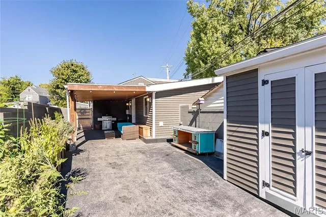 $270,000 | 4731 Holly Hills Avenue, St. Louis, MO 63116