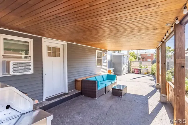 $270,000 | 4731 Holly Hills Avenue, St. Louis, MO 63116