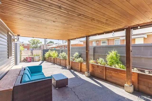 $270,000 | 4731 Holly Hills Avenue, St. Louis, MO 63116