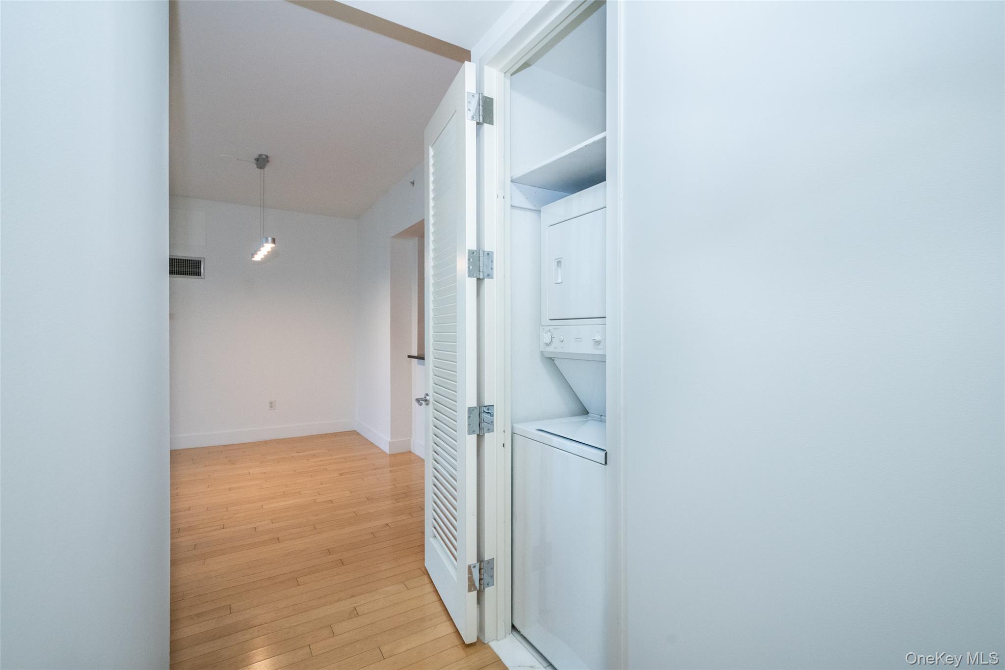 175 Huguenot Street, Unit 1401 New Rochelle, NY 10801 - Photo 10 of 29