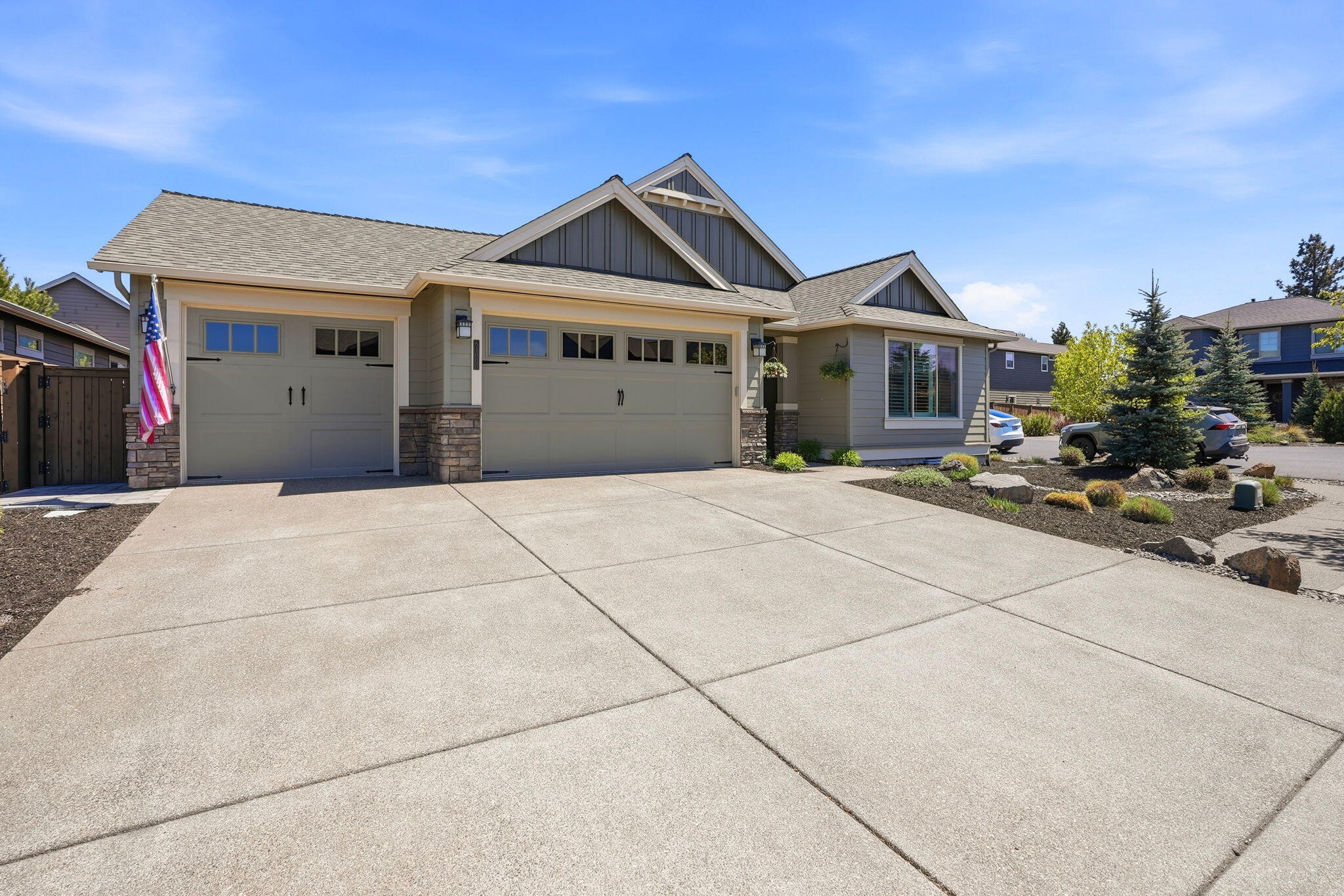 61065 Manhae Loop Bend, OR 97702 - Photo 38 of 66 4-web-or-mls-Riley_Visuals_004