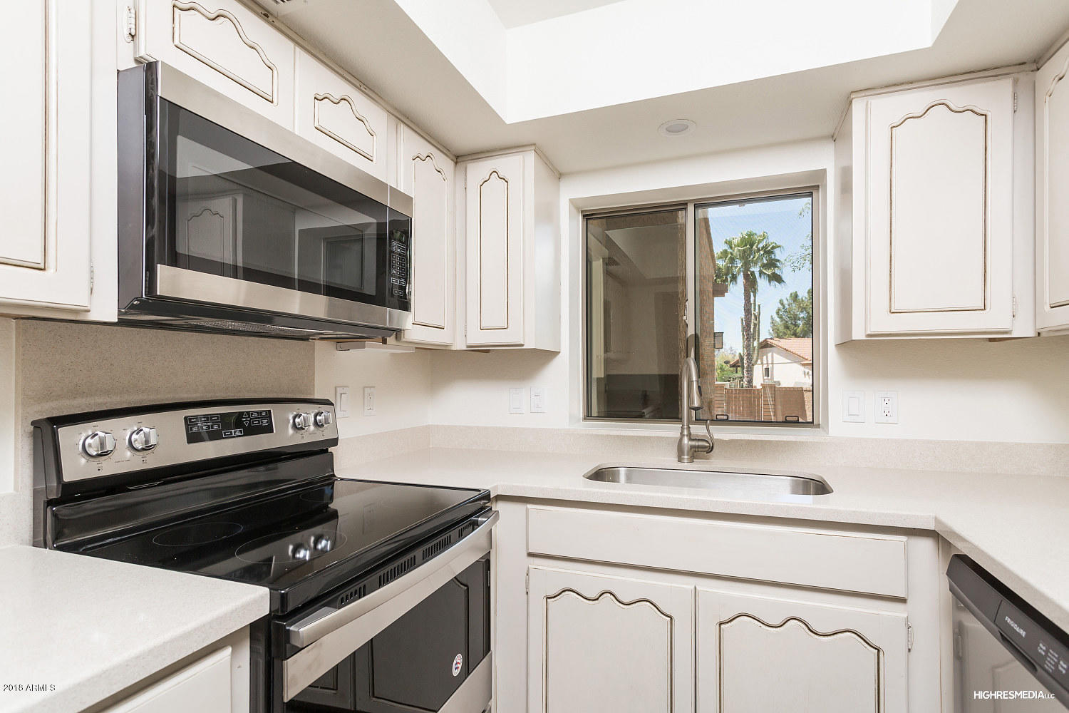18430 Stirrup Lane Rio Verde, AZ 85263 - Photo 8 of 24 Kitchen