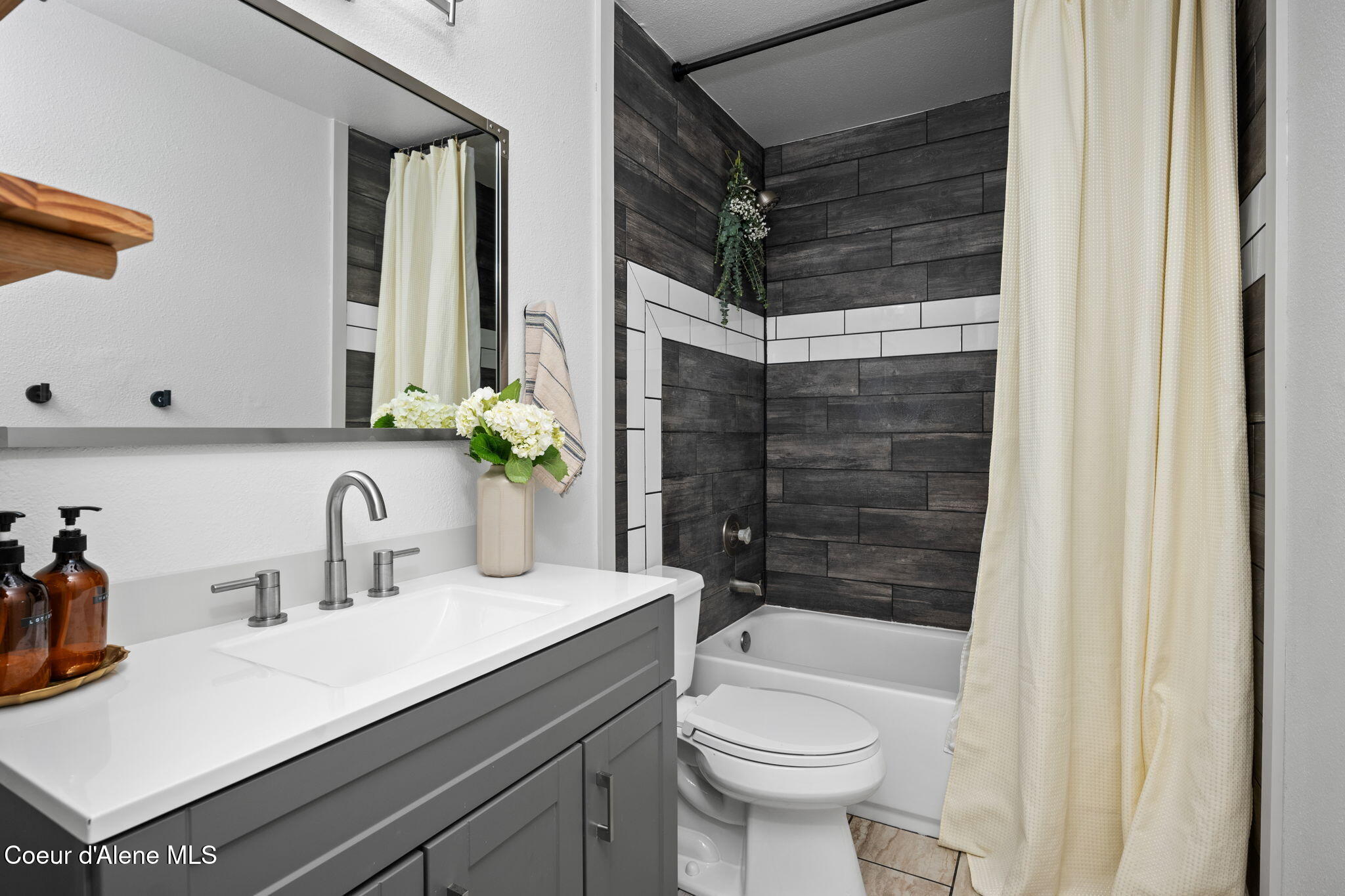 1125 Shannon Lane Post Falls, ID 83854 - Photo 16 of 34 16-web-or-mls-1125 N Shannon-16