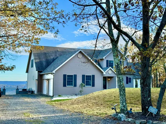 $998,990 | 317 Valley View Drive, Albrightsville, PA 18210