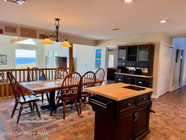 $998,990 | 317 Valley View Drive, Albrightsville, PA 18210