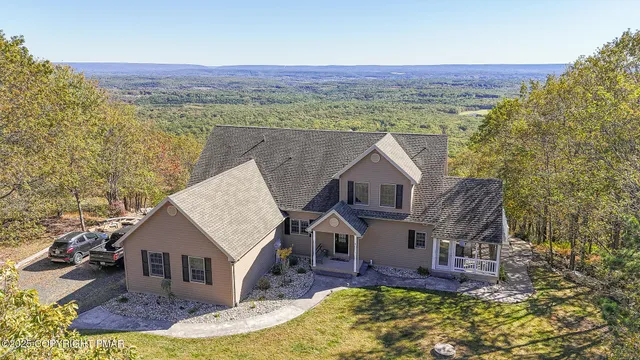 $998,990 | 317 Valley View Drive, Albrightsville, PA 18210