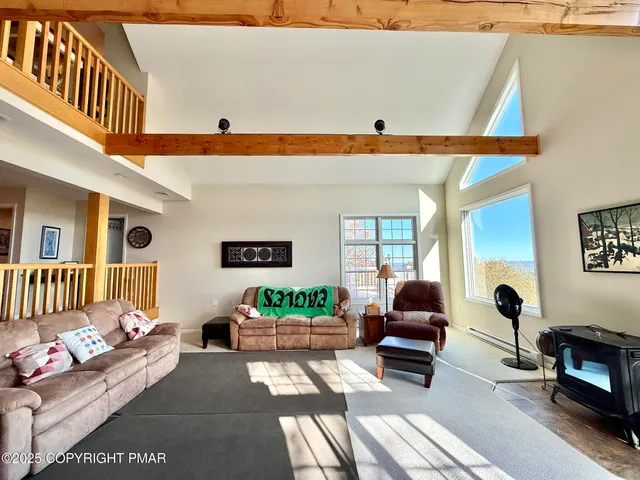 $998,990 | 317 Valley View Drive, Albrightsville, PA 18210