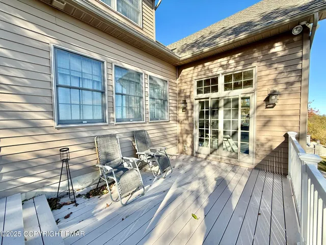 $998,990 | 317 Valley View Drive, Albrightsville, PA 18210